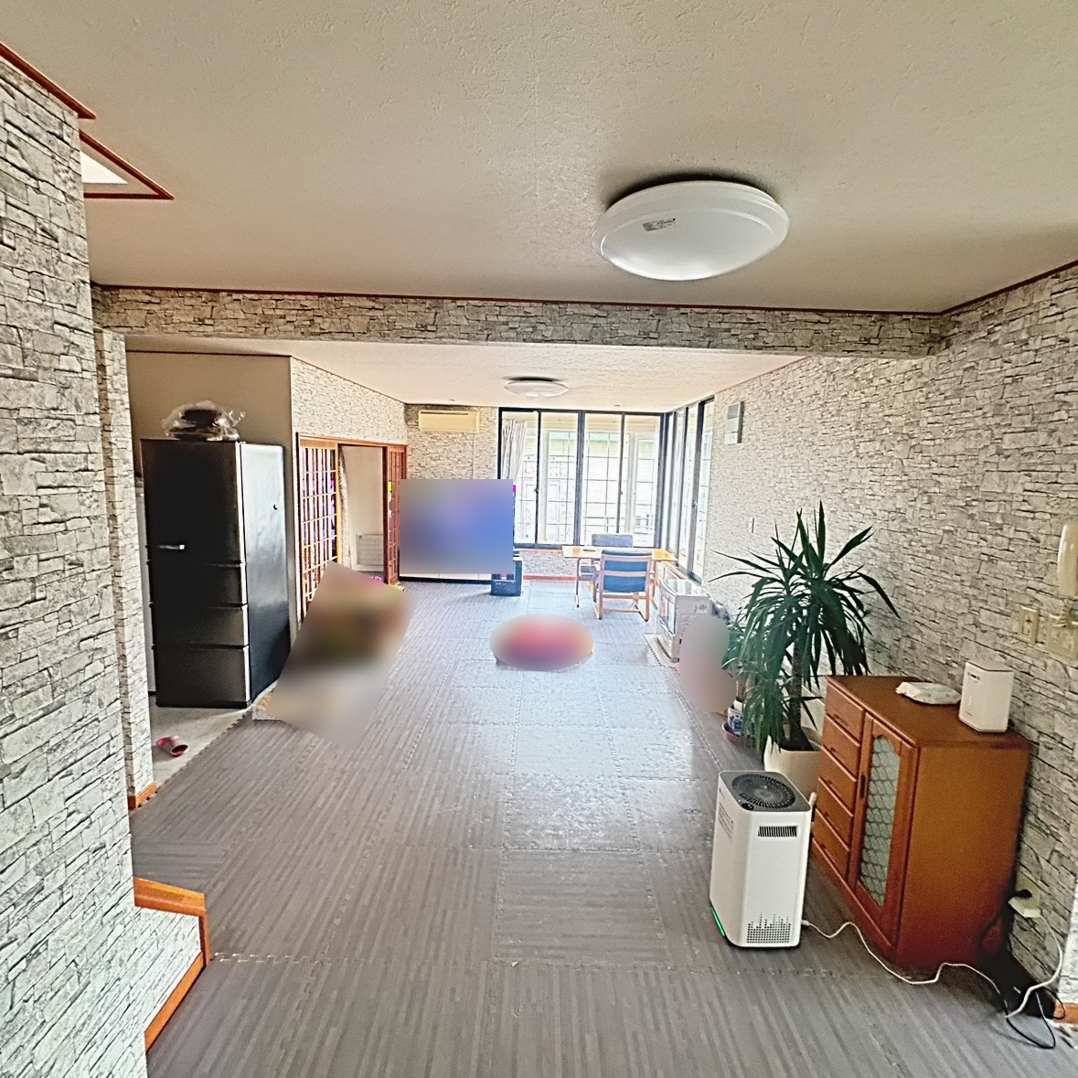 室蘭市柏木町51-5　中古住宅の居間・リビング