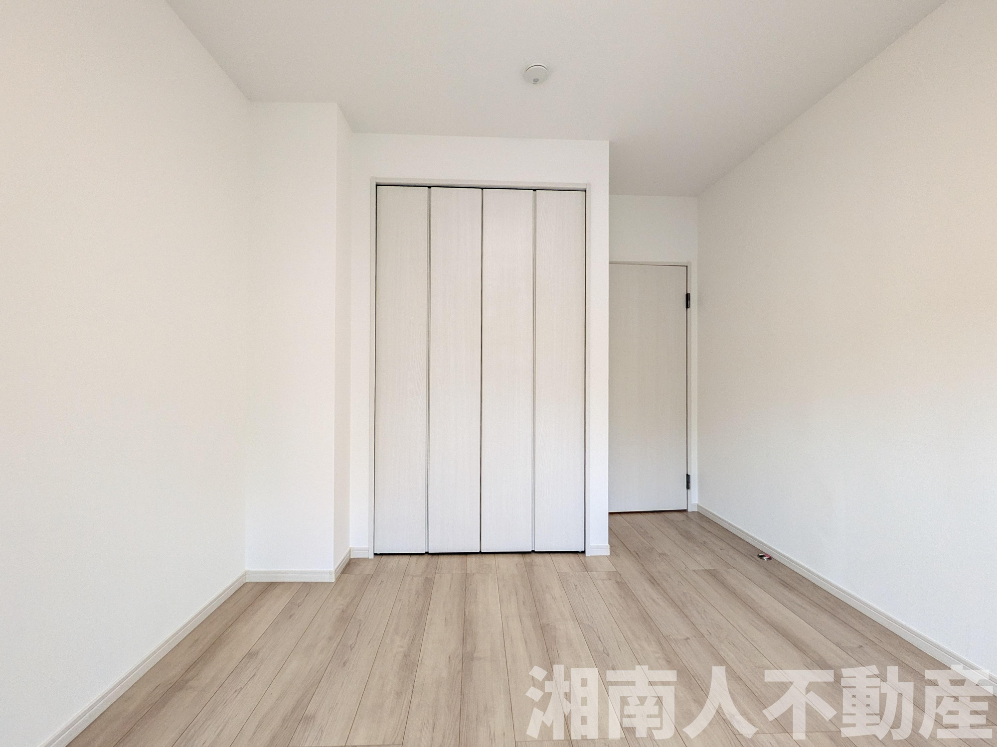 湘南西武住宅２－５号棟の洋室|落ち着いた色調の洋室です