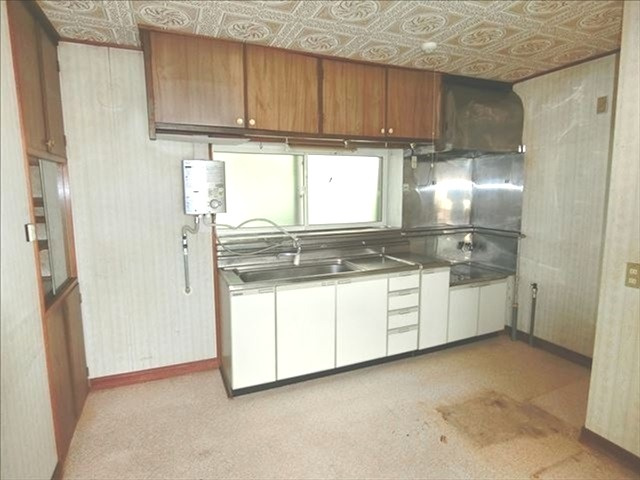 室蘭市高砂町3丁目6-11　中古住宅のキッチン