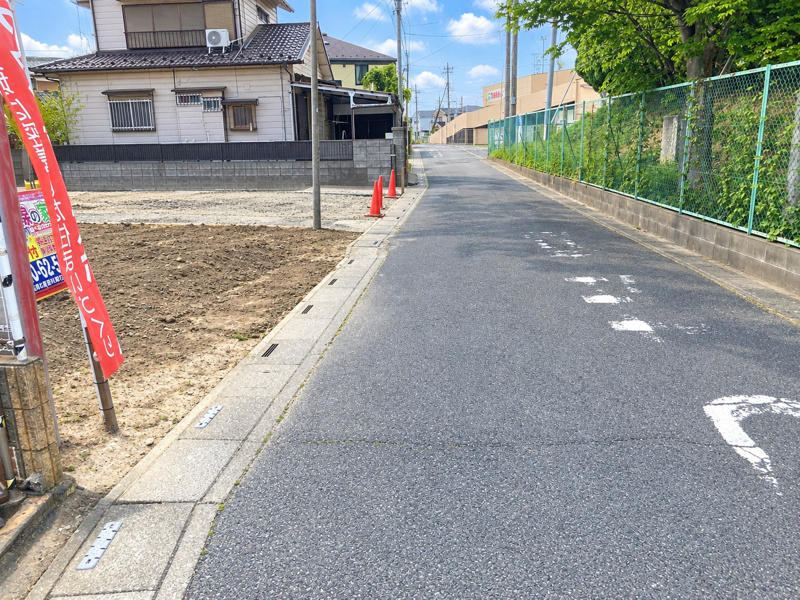 2号棟　前面道路