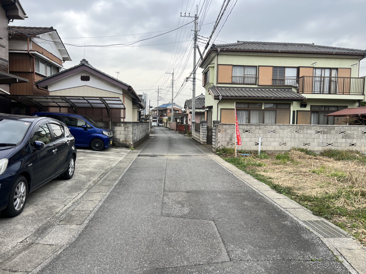【古河市幸町　前面道路】車通りが少なく見通しのよい道路です！