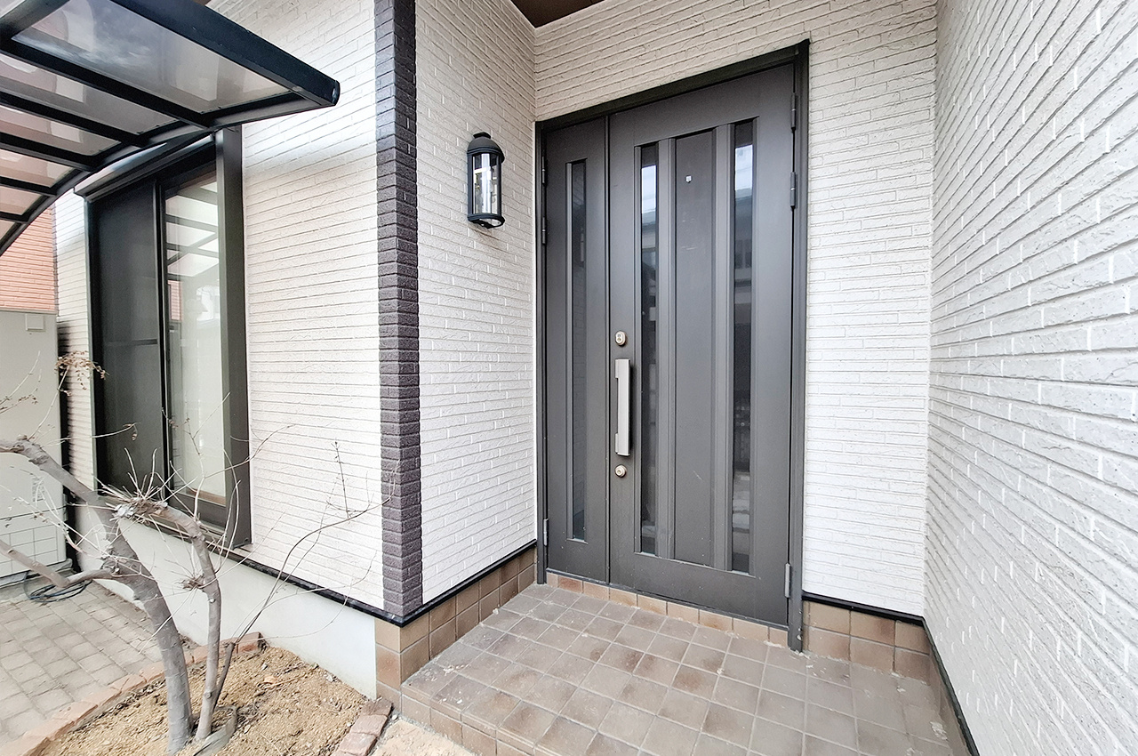 貝塚市堀2丁目の玄関|玄関（カーポート・花壇撤去前）