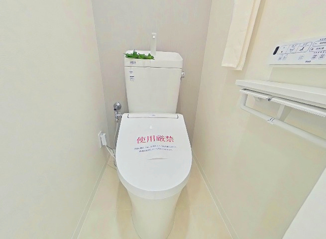 シェトア塚口第一のトイレ|温水洗浄便座付