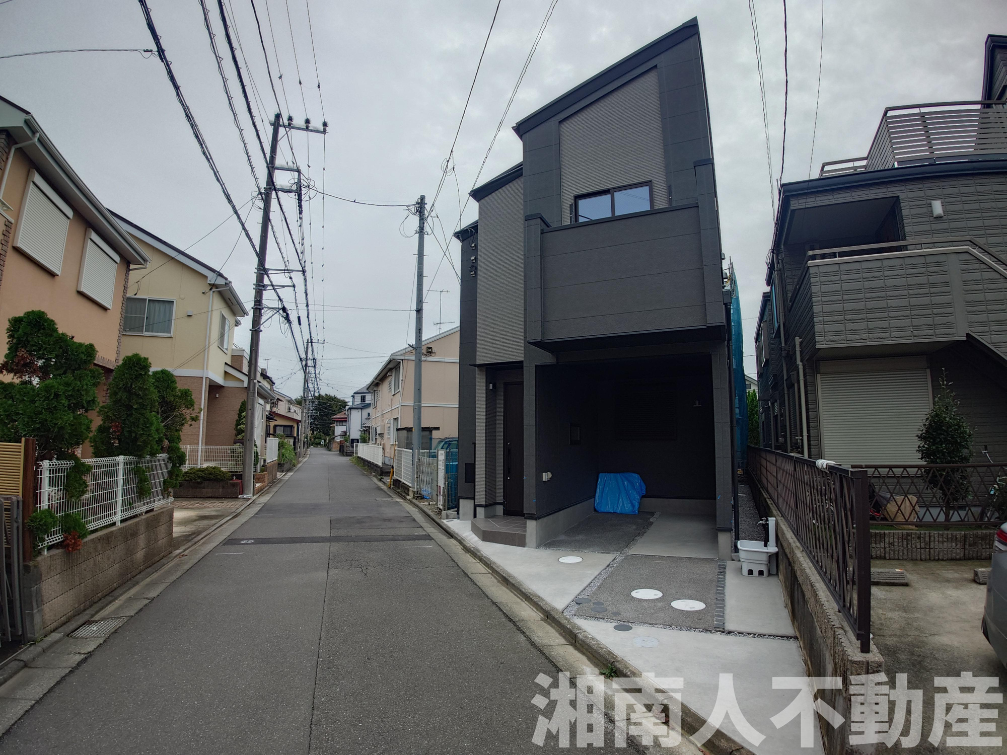 平塚市中堂８付近新築戸建ての前面道路含む現地写真|前面道路含む現地写真です