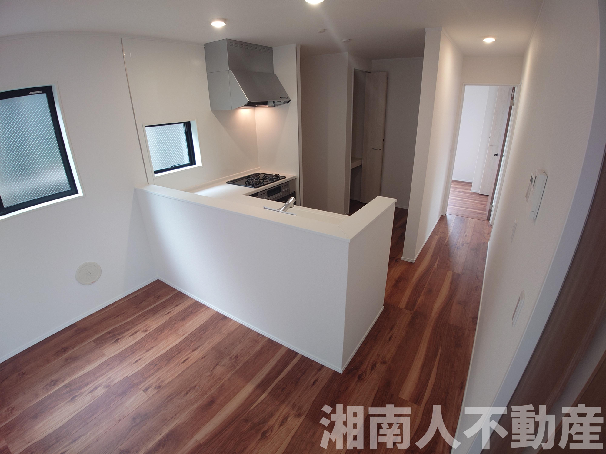 平塚市中堂８付近新築戸建ての居間・リビング|おしゃれなリビングです