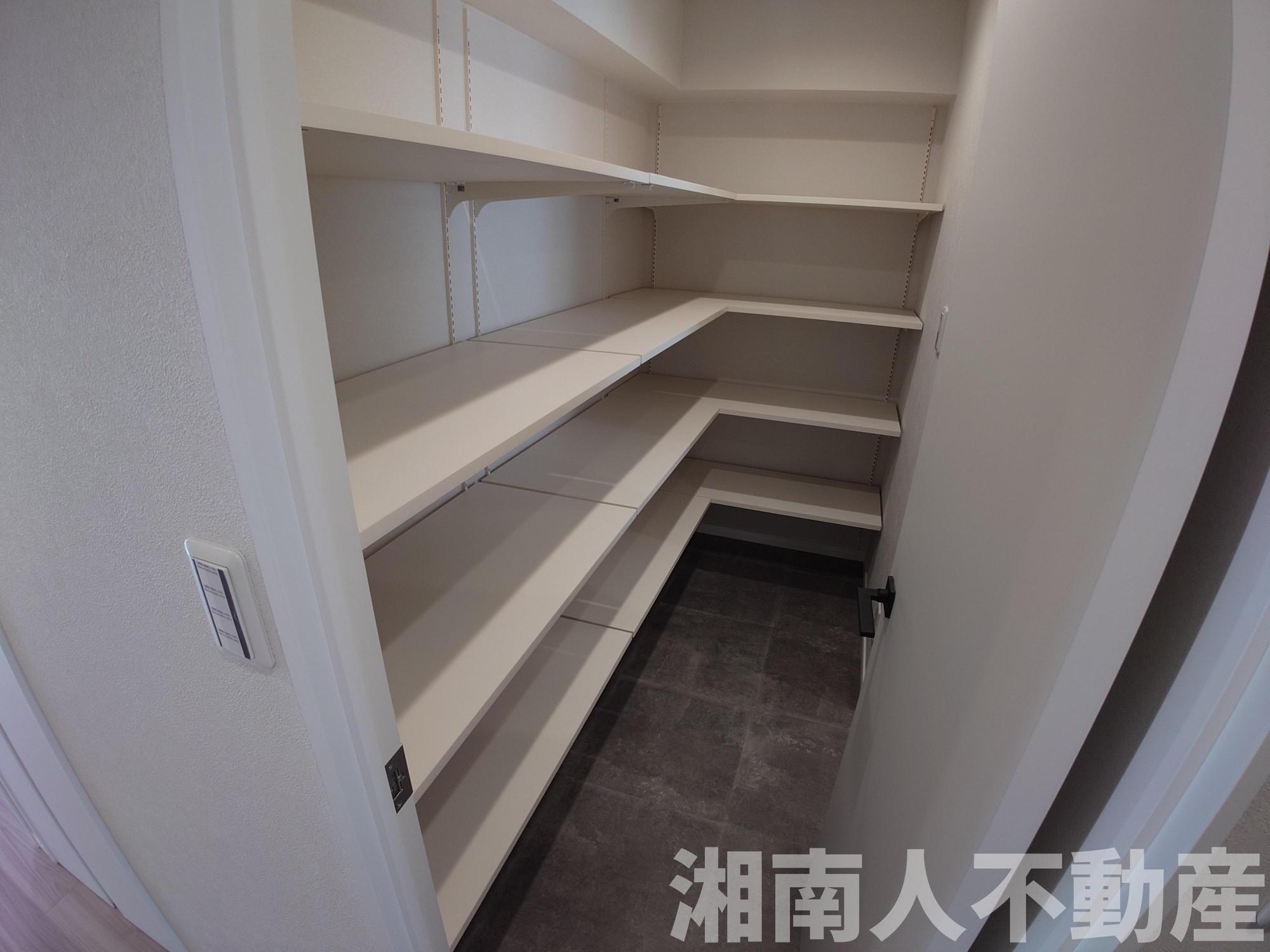 パレ平塚すみれ平参番館の収納|大きなスペースがあり、収納には困りません