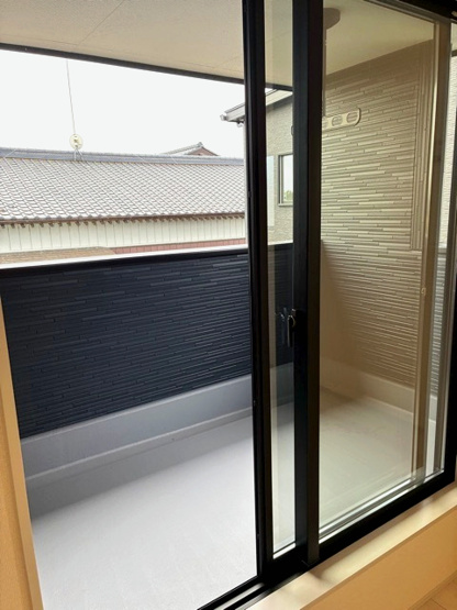 屋根付きバルコニー