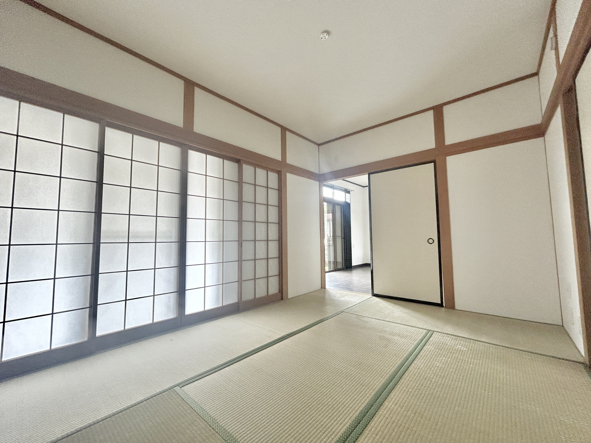 前橋市富士見町1期　中古物件の和室|通風・採光にも優れ、心地よい光と風があふれています。 贅沢といえるほどの豊かな居住性と、プライドを満たすクオリティが見事に調和した住空間。