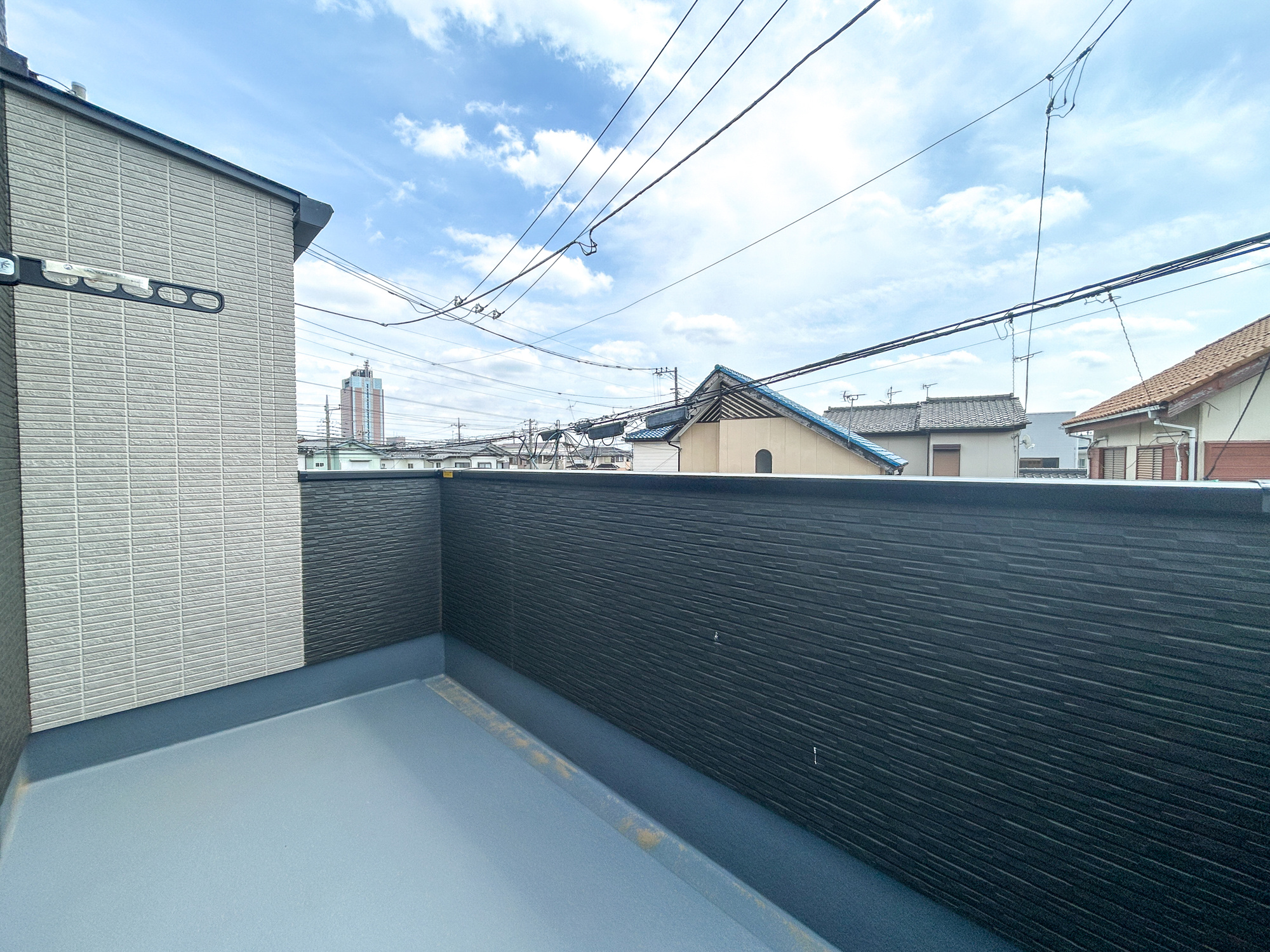 前橋市大友町第5期　新築住宅全1棟のバルコニー|南面のバルコニーは1日中、日当たりが良いので洗濯物もすぐ乾きますね♪
