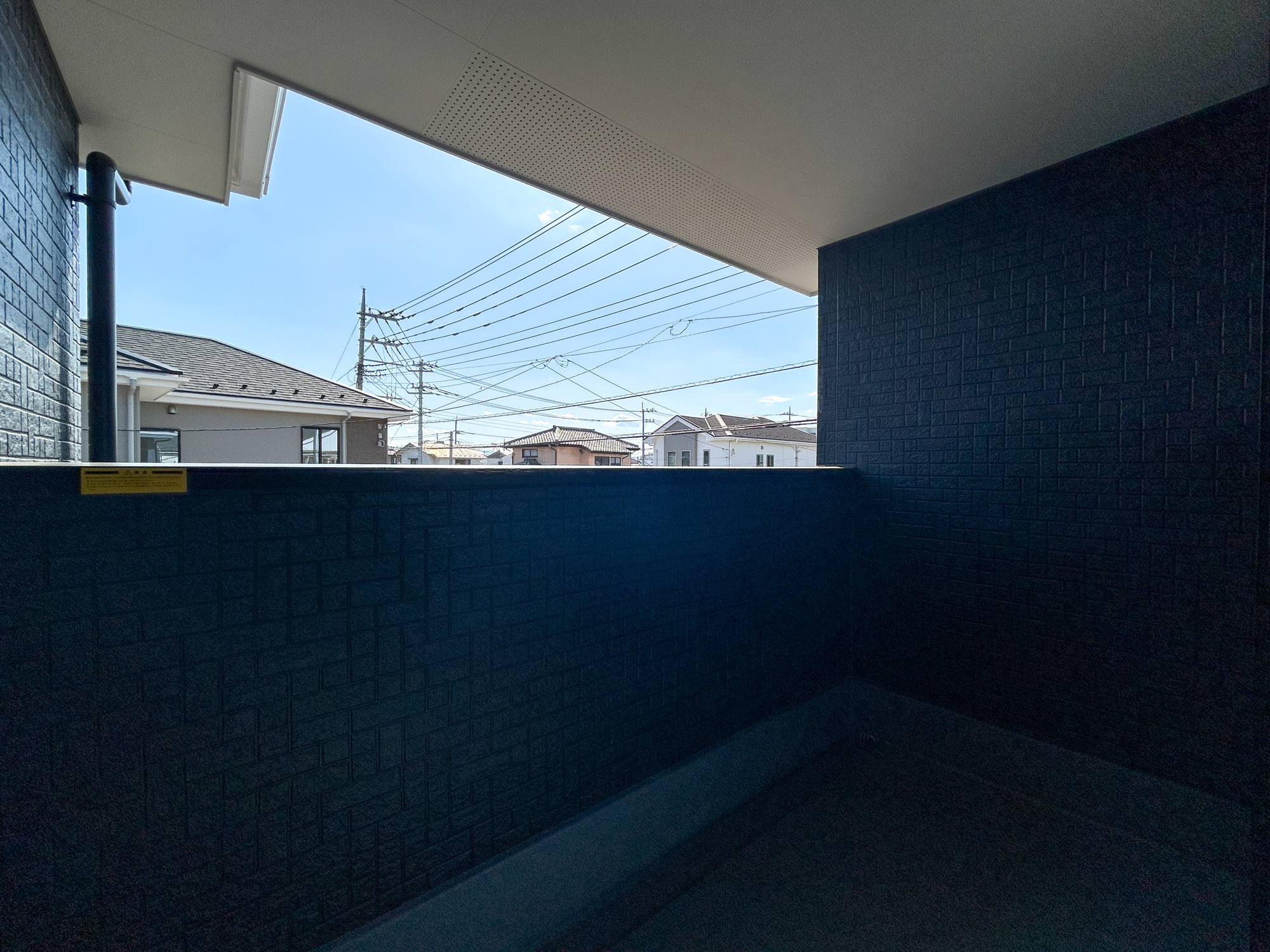 前橋市北代田町1期　新築住宅全3棟のバルコニー|インナーバルコニーなので急な雨でも安心♪広々としたバルコニーで日々の洗濯物はもちろん、布団などの大物もたくさん干していただけます♪