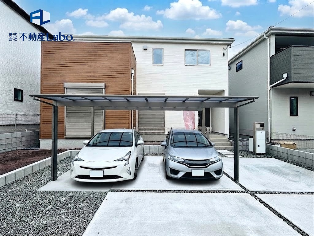 富士市石坂第1期　‐全3棟‐　新築戸建てのその他|●外構CG● 外観写真のカーポート、車はCGでイメージとなります。別途、追加工事でカーポートの設置も可能です♪