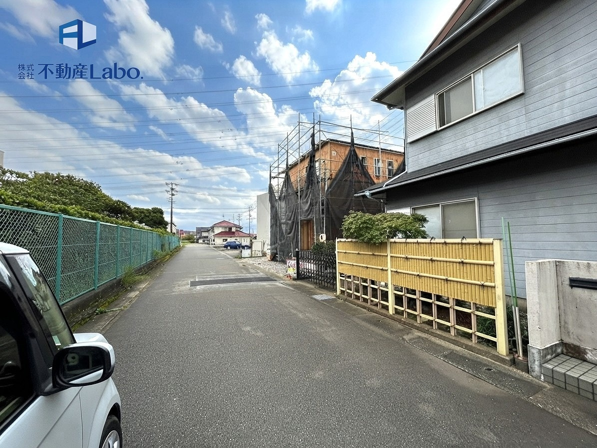 クレイドルガーデン　　富士市中之郷　第6　　全1棟の前面道路含む現地写真|陽当たりも良好な明るい暮らしを実現できます♪