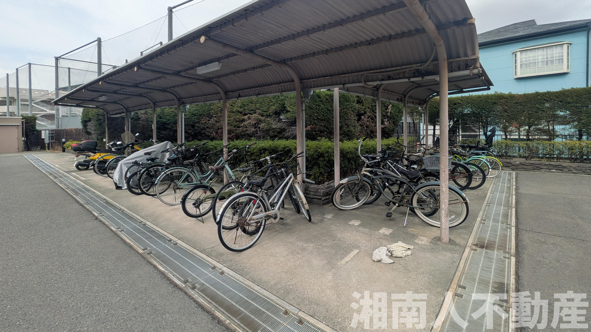 ライオンズステージ鵠沼海岸の駐輪場