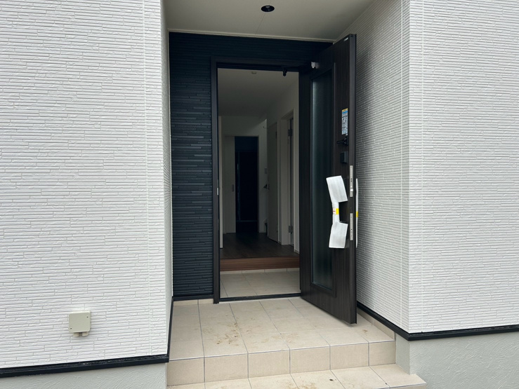 1号棟　◆玄関◆