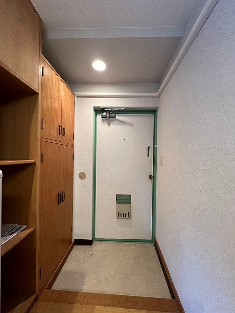 仙石高原マンションの玄関|毎日通る玄関はこちらです。シューズボックスは大容量。