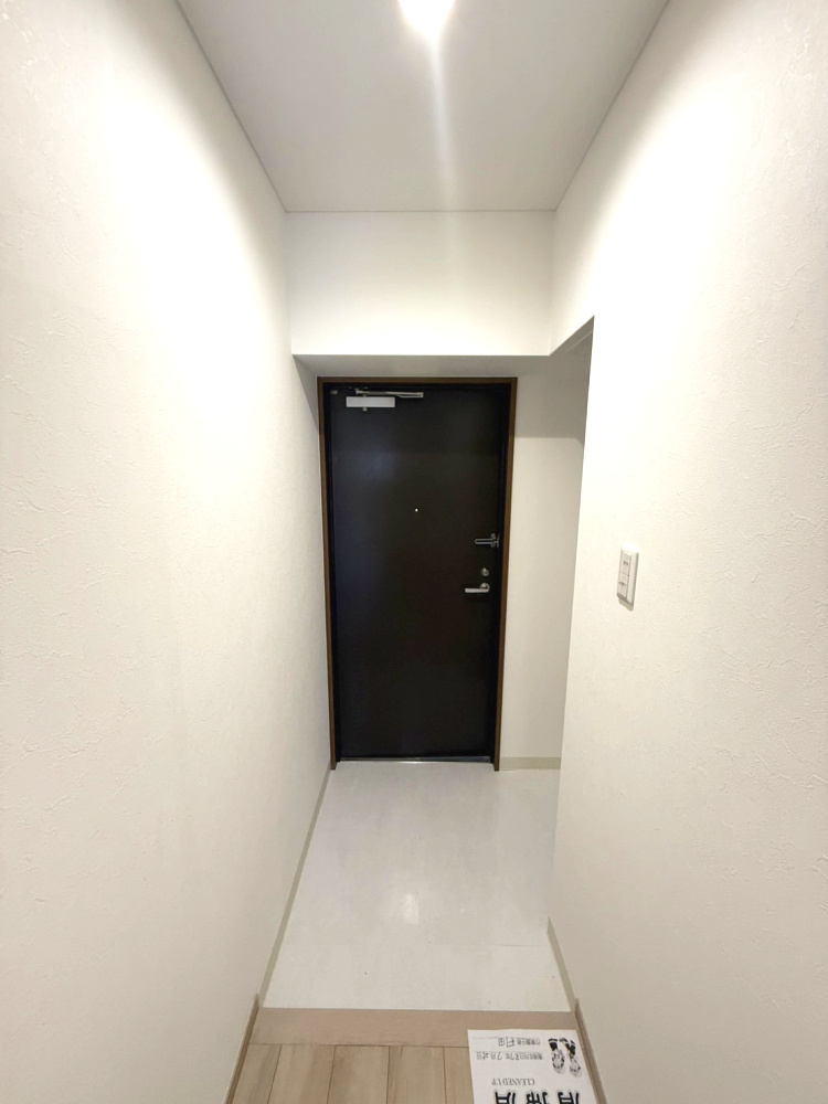 アルモード京都高辻の玄関|スッキリした玄関です。