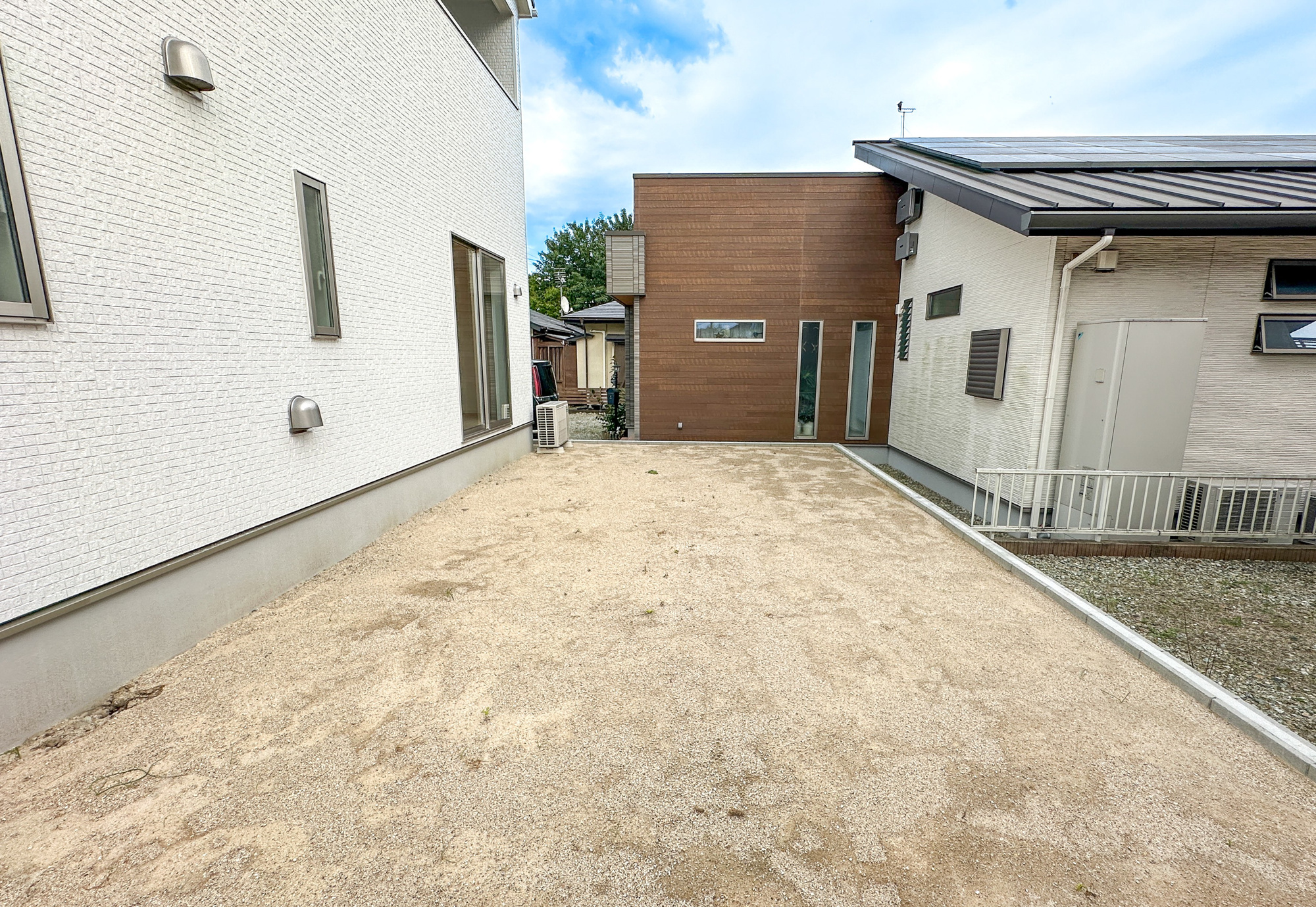 那須塩原市若草町の新築一戸建の庭|お庭での家庭菜園・ガーデニングを通じて、お子様と一緒に育てていくと、思い出も増えていきそうですね♪