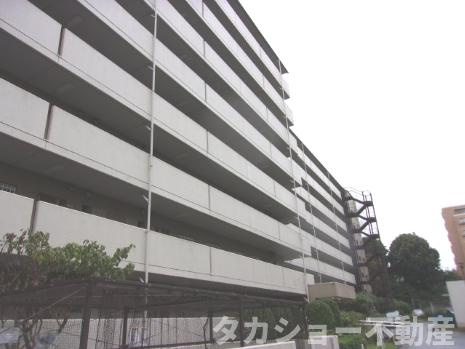 東千葉ハイツ1号棟の外観