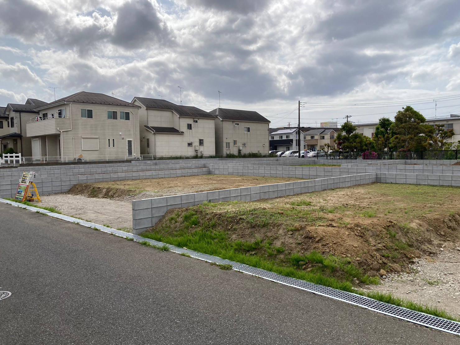 GRAFARE　市原市君塚4丁目　全10棟　5号棟の前面道路含む現地写真