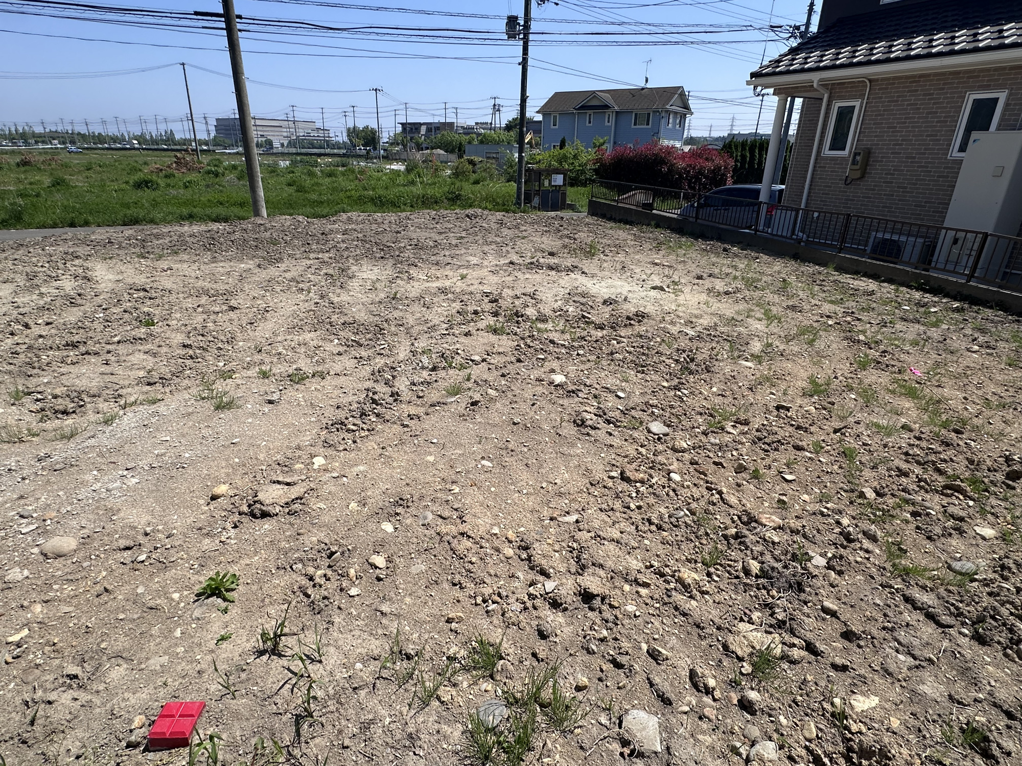 ≪バス停徒歩2分≫建築条件なし♪広々78坪超！泉区市名坂 土地 の外観|2026年5月撮影 敷地内から見た南向きの眺め、遮るものなく視界が開けています！