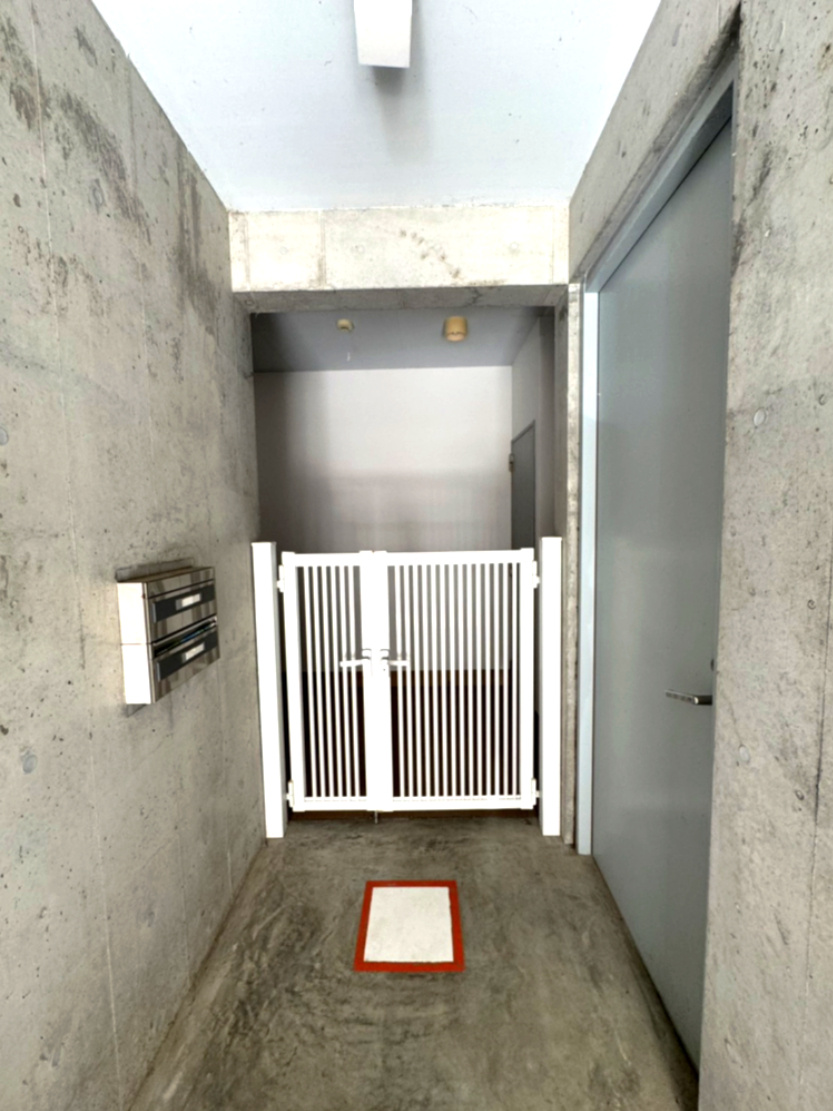 森北町7丁目戸建のその他共用部分|屋上から光が差し込む吹抜け