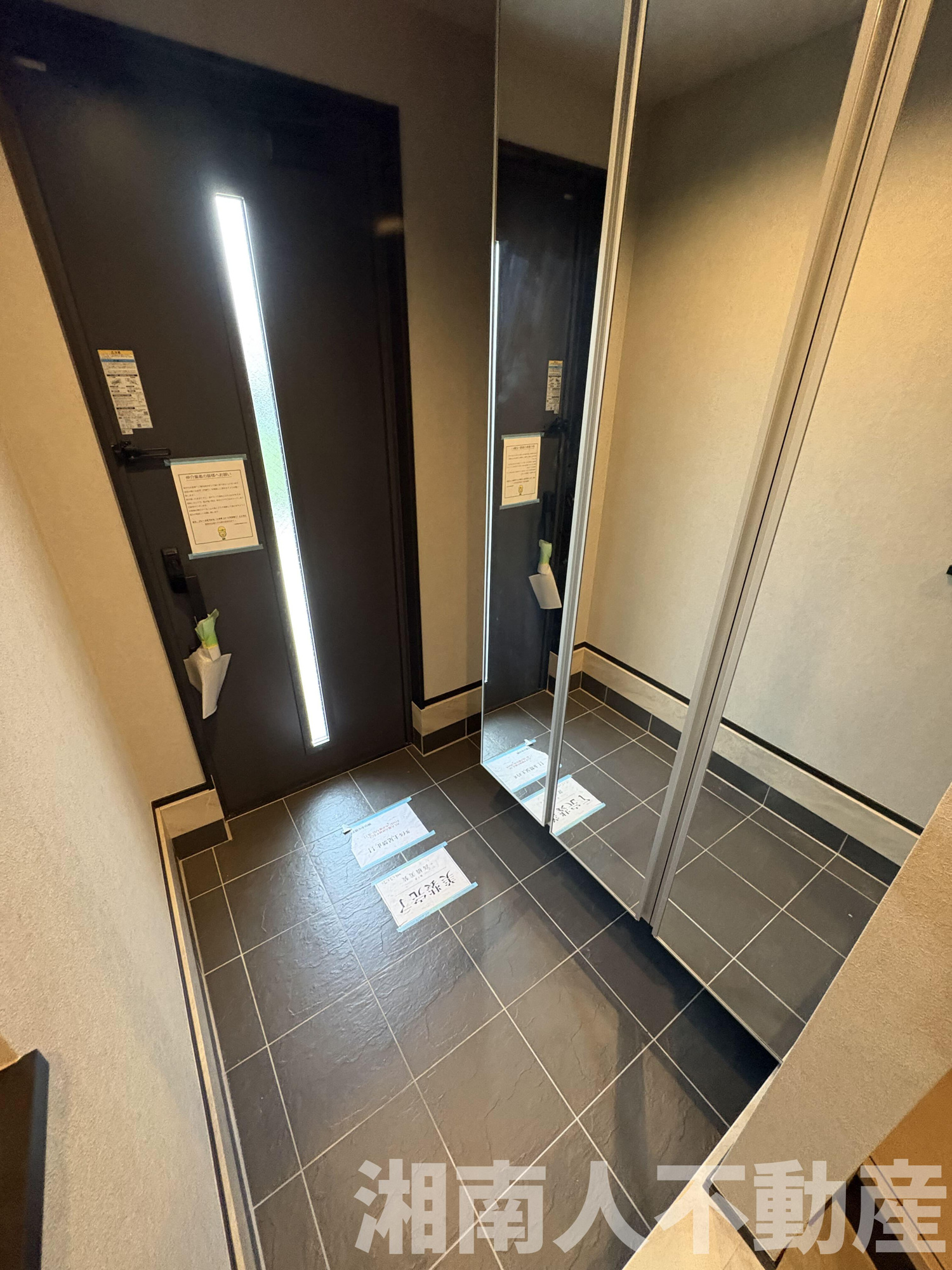 茅ケ崎市小和田1丁目１９－１６新築戸建ての玄関|シンプルで使いやすい玄関です