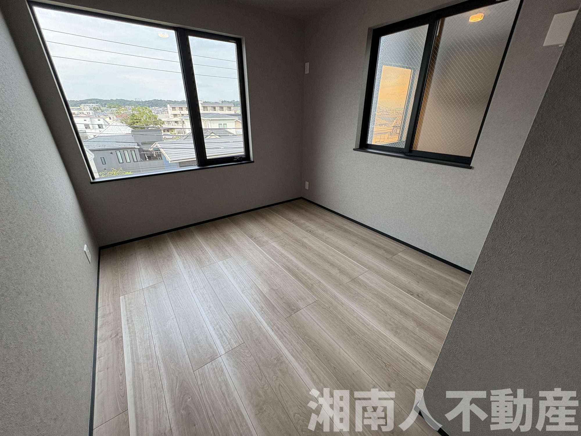 茅ケ崎市小和田1丁目１９－１６新築戸建ての洋室|ゆったりした洋室です