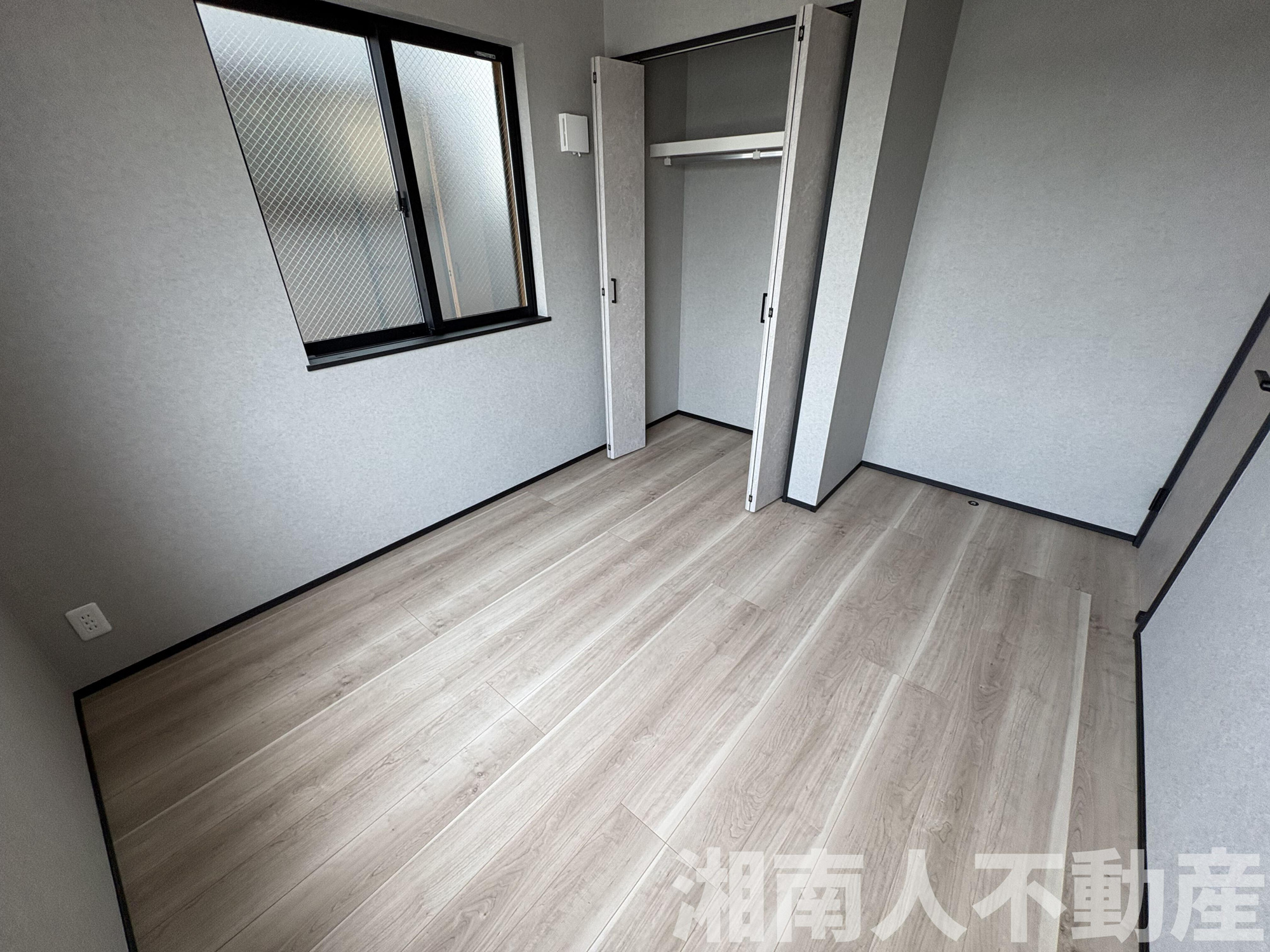 茅ケ崎市小和田1丁目１９－１６新築戸建ての洋室|きれいな洋室です