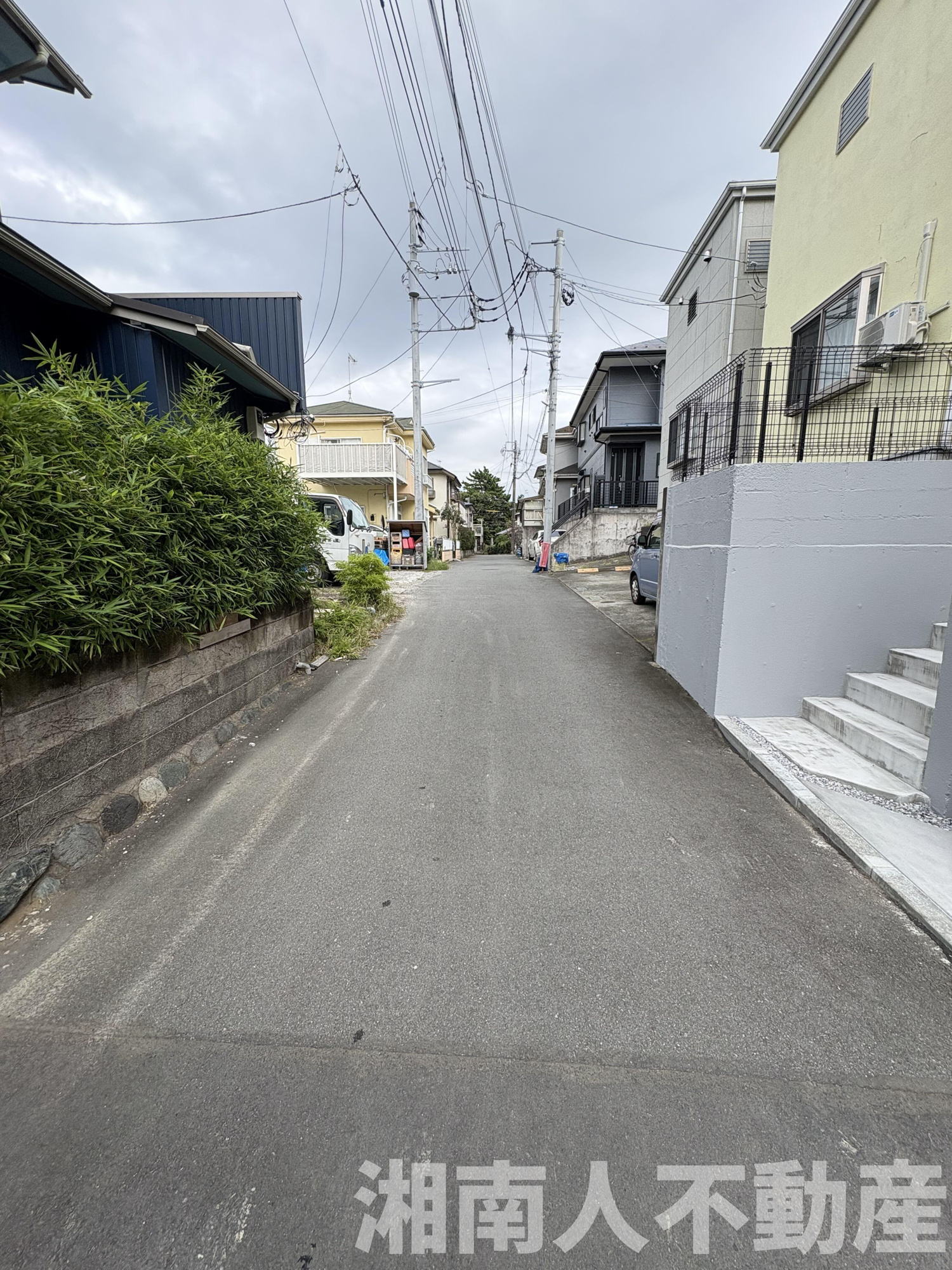 茅ケ崎市小和田1丁目１９－１６新築戸建ての前面道路含む現地写真|前面道路含む現地写真です