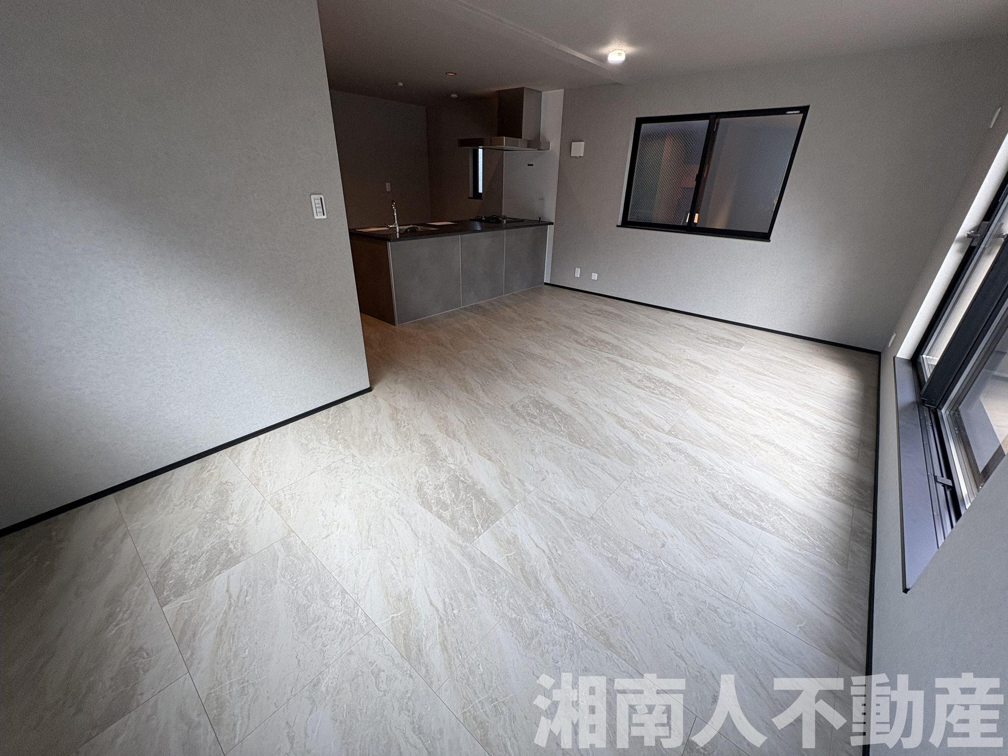 茅ケ崎市小和田1丁目１９－１６新築戸建ての居間・リビング