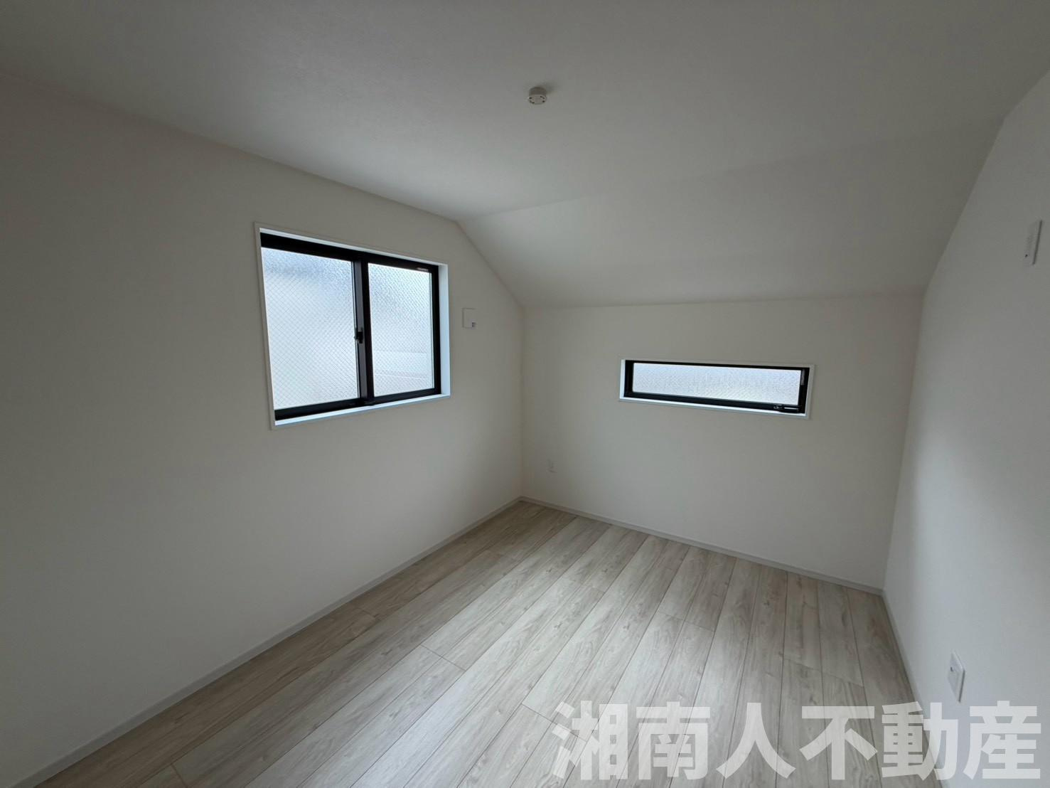 茅ケ崎市浜須賀６６９７－３０４新築戸建ての洋室|明るい洋室です