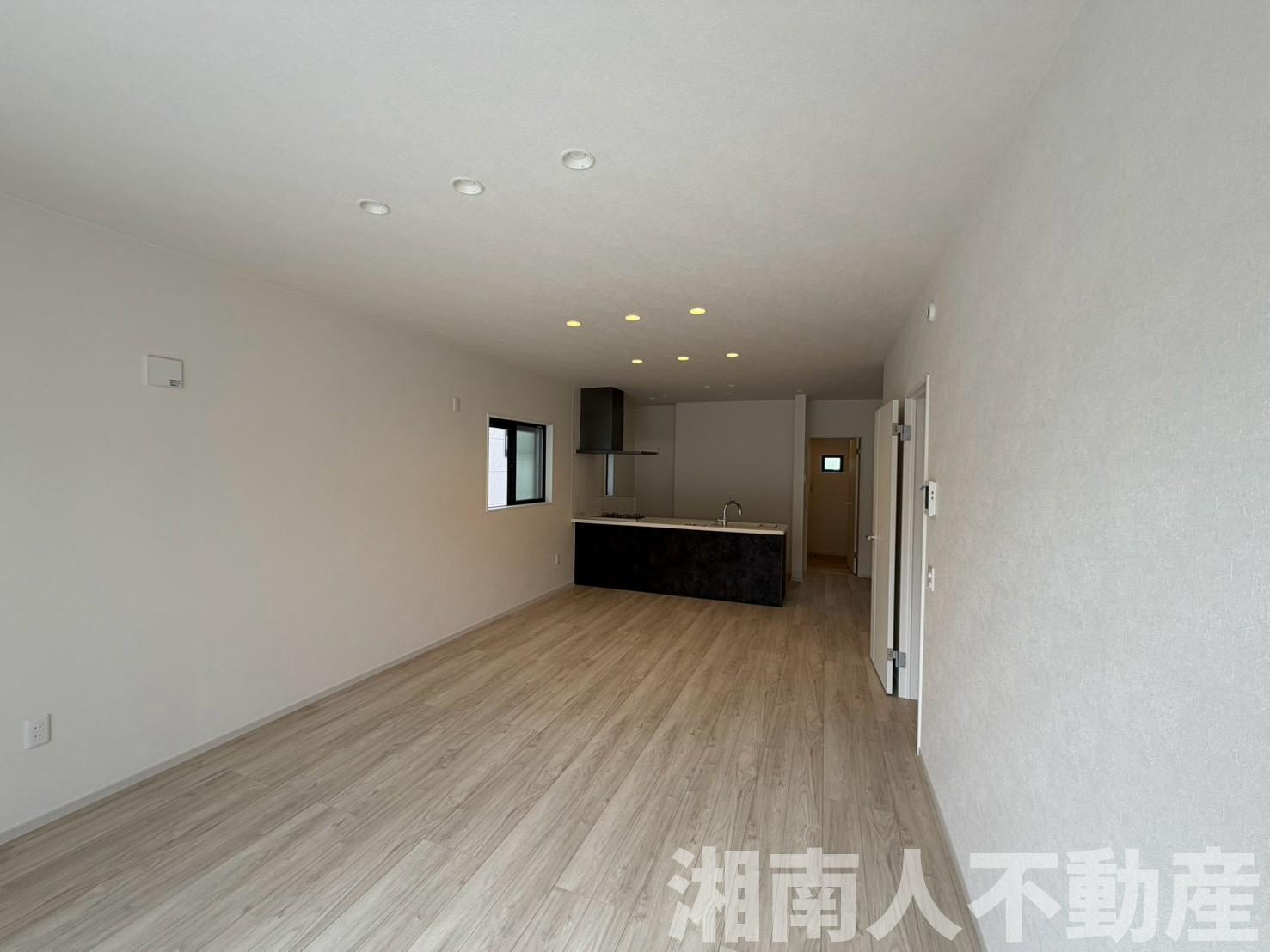 茅ケ崎市浜須賀６６９７－３０４新築戸建ての居間・リビング|ゆったり過ごせる居間です