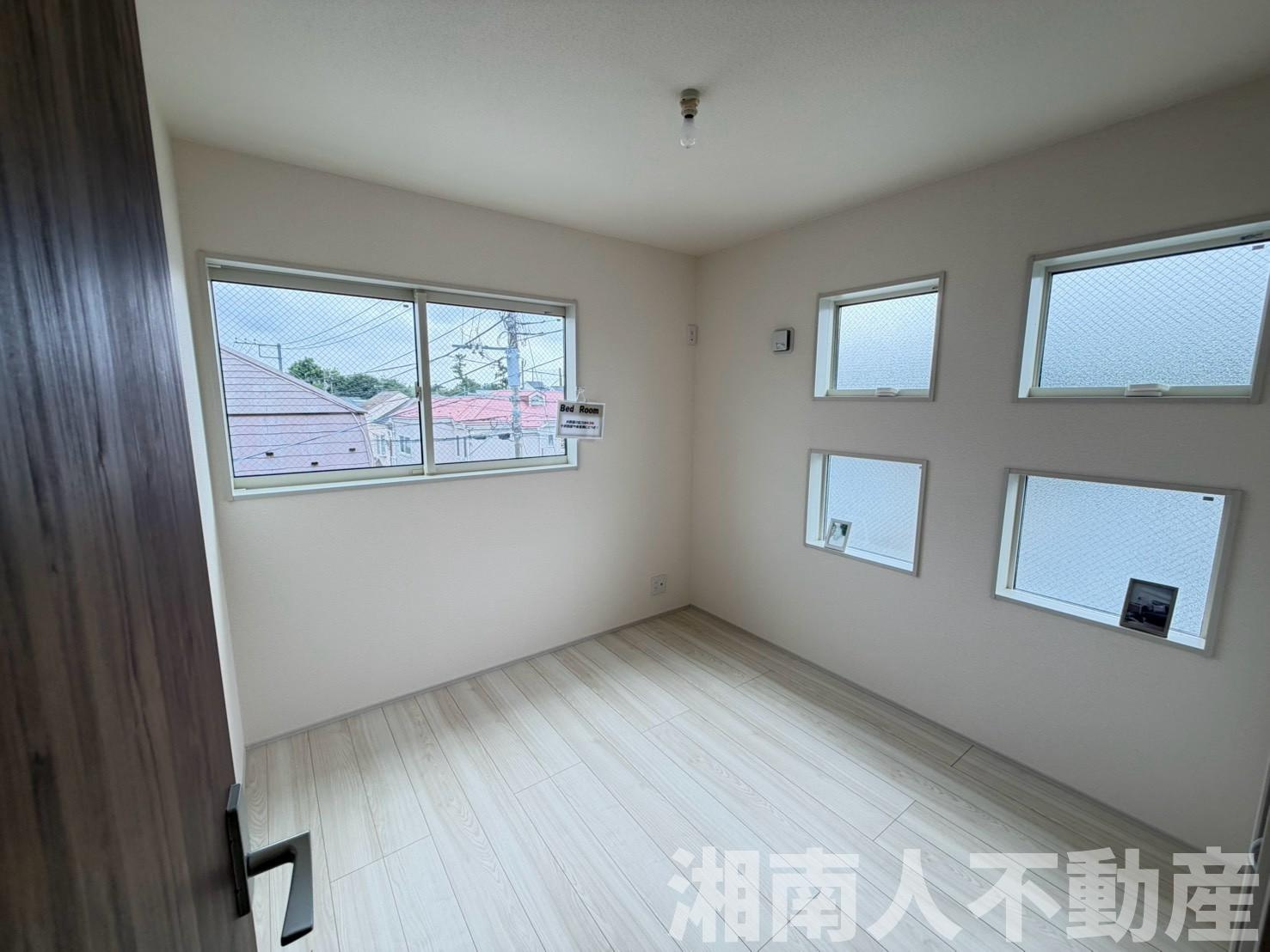 茅ケ崎市浜須賀７－２６付近新築戸建ての洋室|使い勝手のいい洋室です