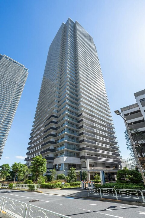 W comfort Towers WESTの外観