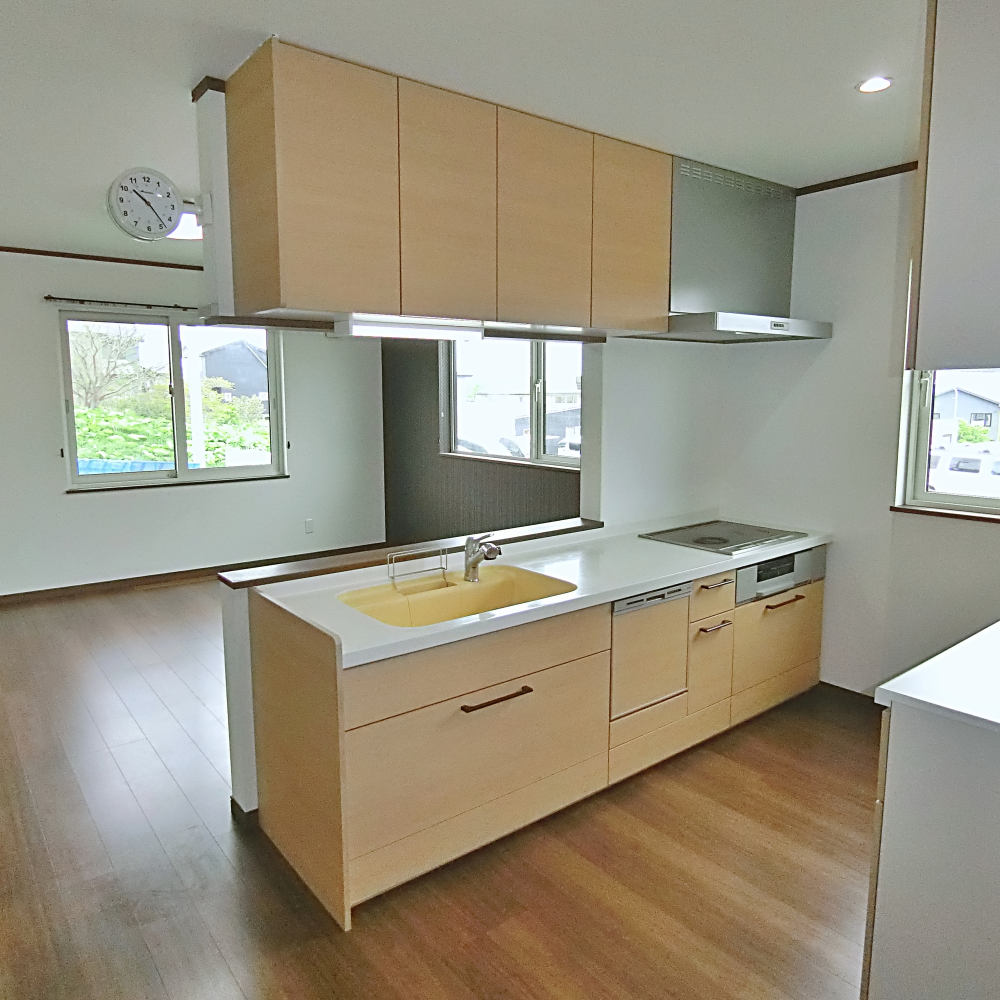 室蘭市八丁平1丁目49-30　中古住宅のキッチン|1階キッチンです