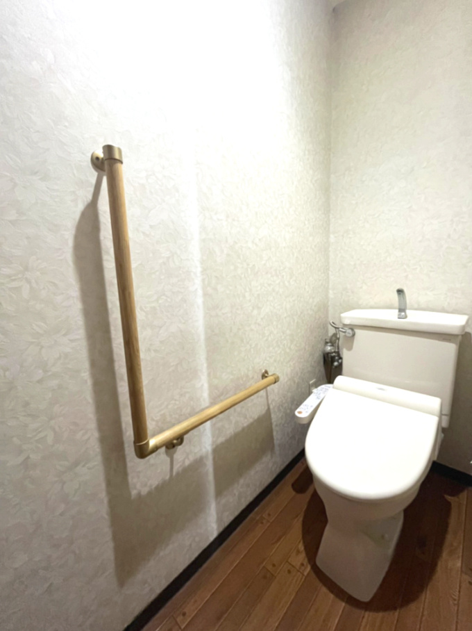 西宮市段上町六丁目　戸建のトイレ|2階　トイレ