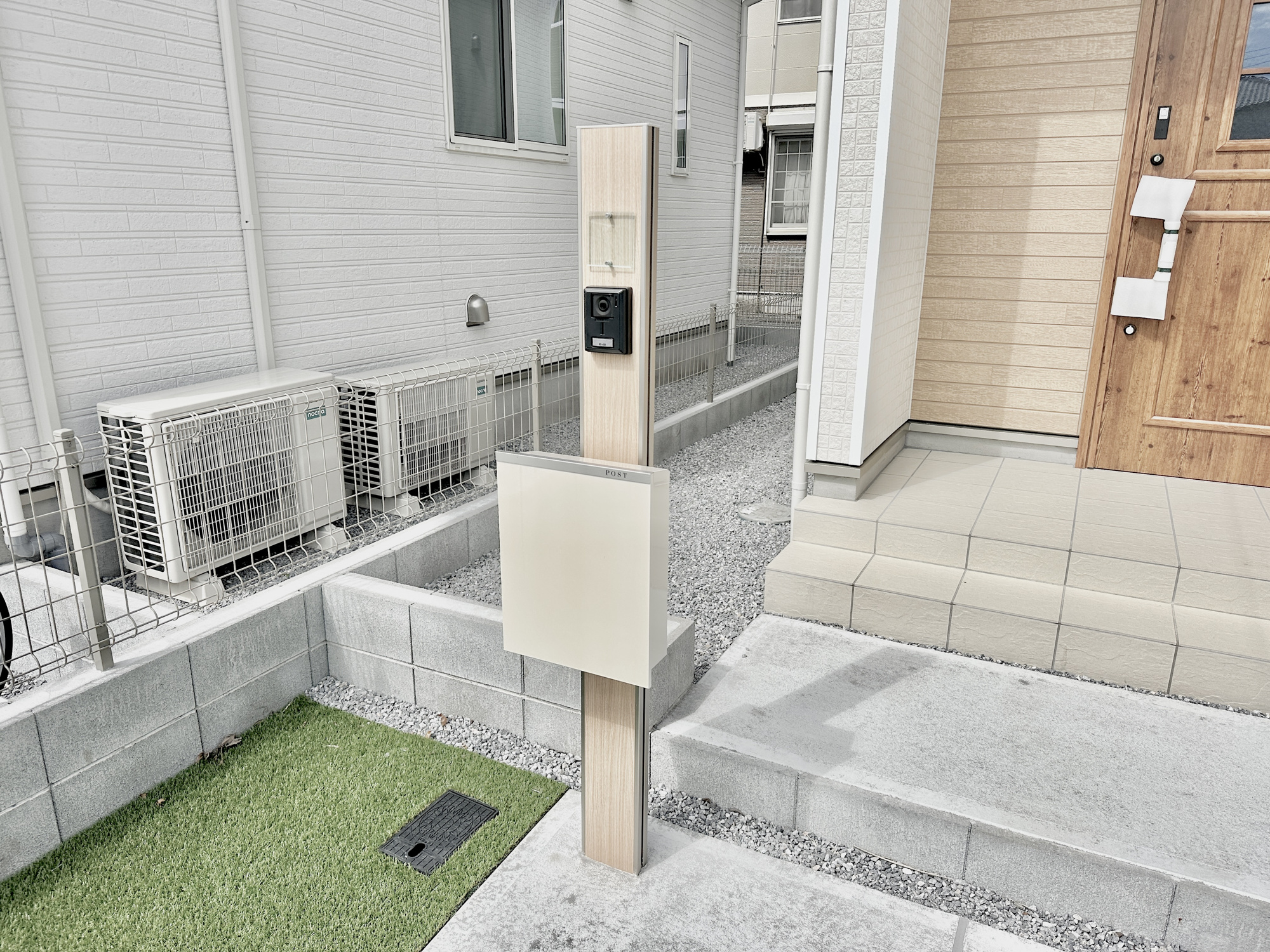 宇都宮市中岡本町3416番　新築住宅全２棟の設備|おしゃれな機能ポールにはポスト、インターフォン、表札設置可能です♪