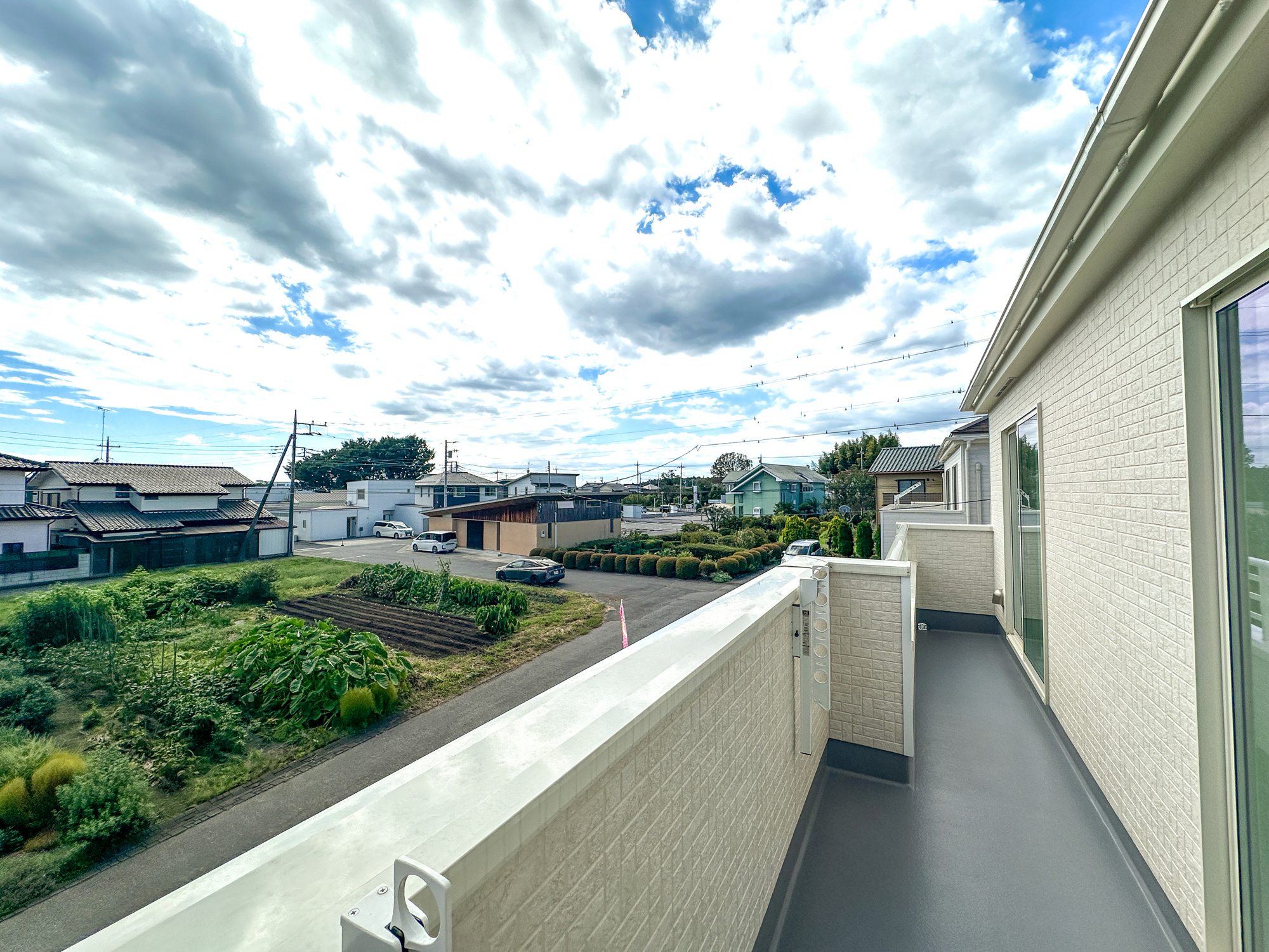 宇都宮市中岡本町3416番　新築住宅全２棟の展望|隣地との距離が確保されているので開放感のある眺望♪