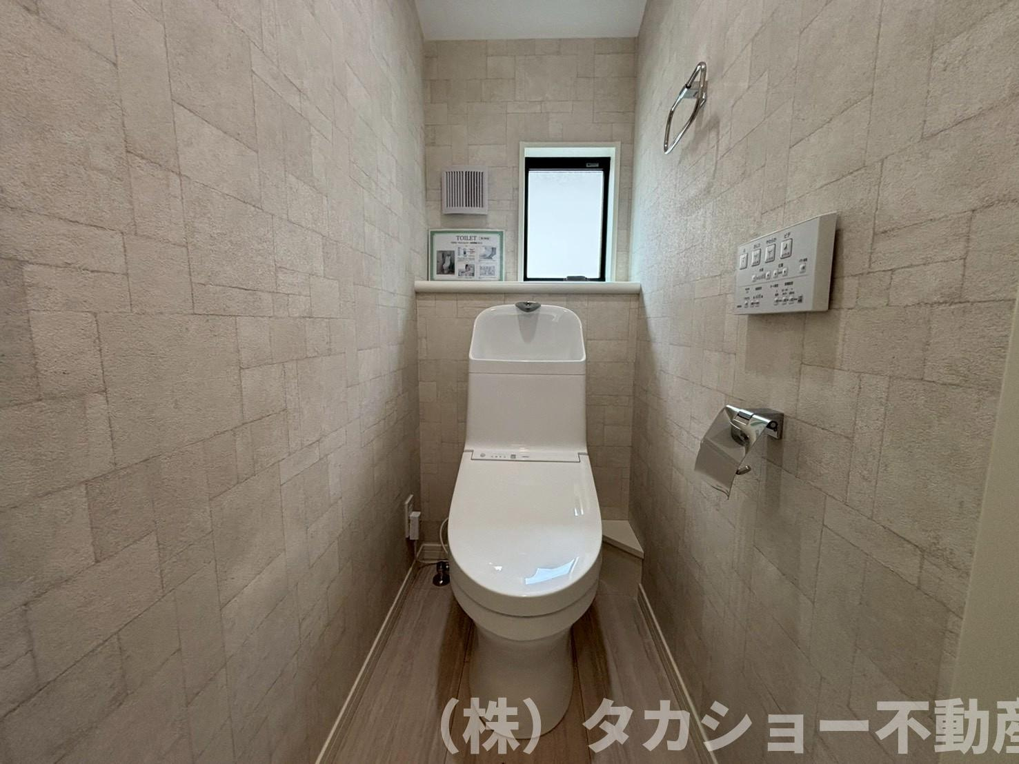 市原市八幡　築浅戸建のトイレ
