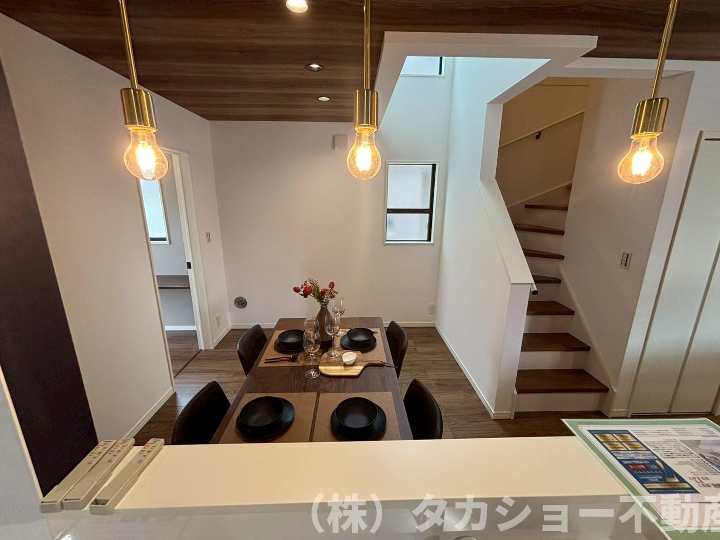 市原市八幡　築浅戸建のダイニング