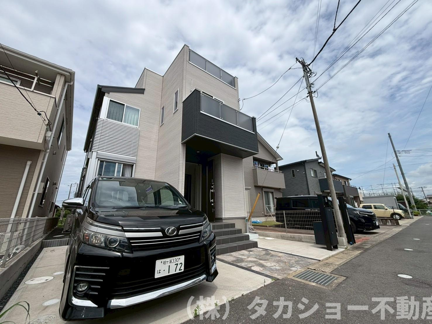 市原市八幡　築浅戸建の駐車場