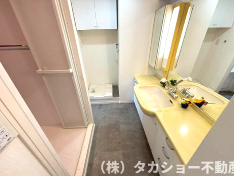 稲毛スカイタウン　ふれあいの街弐号館のランドリースペース