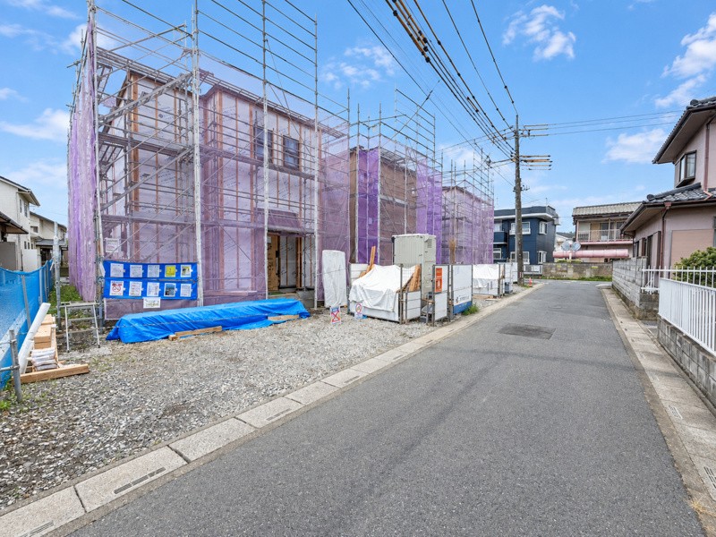 久喜市葛梅1丁目（全3棟）前面道路