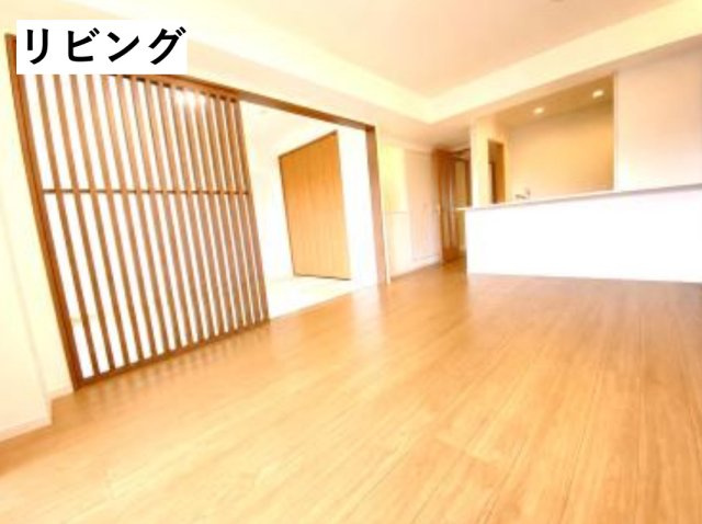 ローヤルシティ鴨居7番館【仲介手数料無料】ペット可♪の居間・リビング