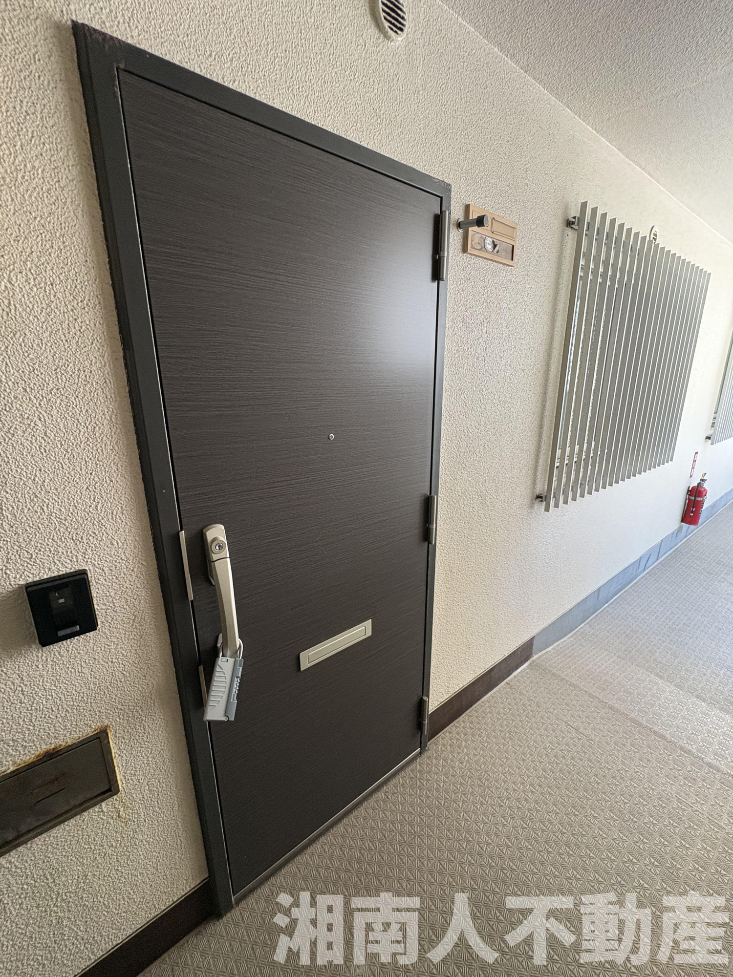 逗子ローズプラザマンションの玄関|きれいな玄関です