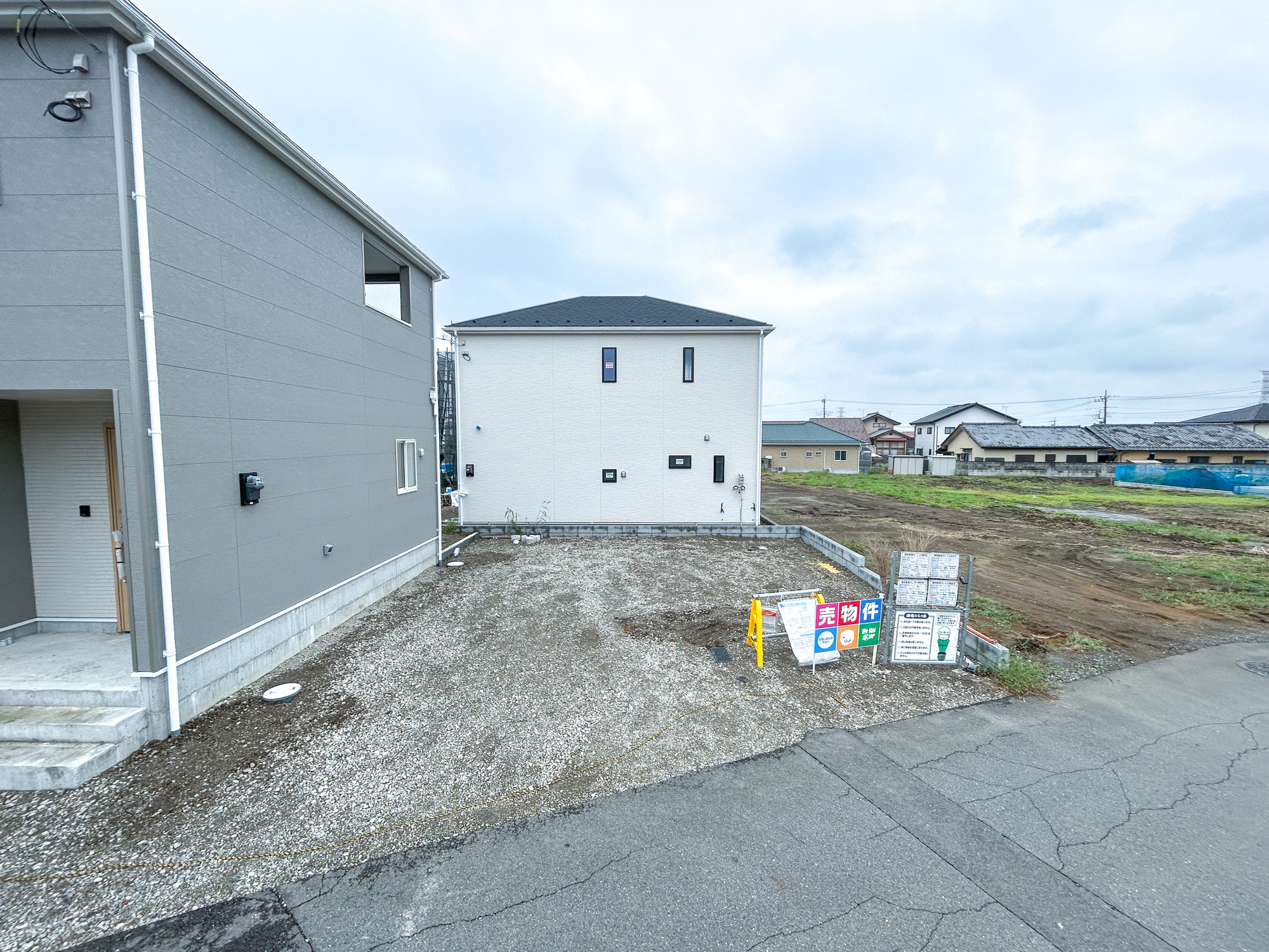 前橋市堀之下町第1　新築住宅全4棟の駐車場|駐車場施工中です！