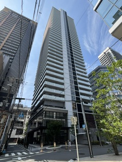 ブランズタワー御堂筋本町の外観