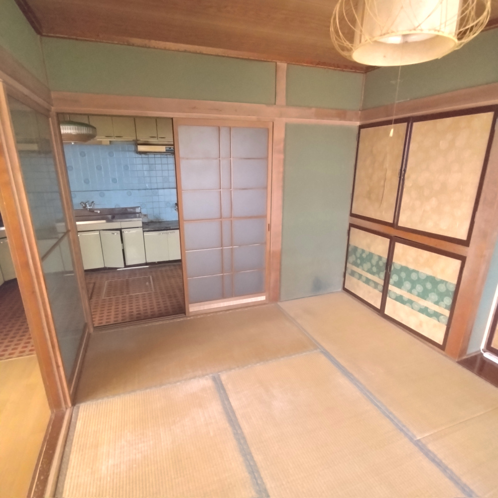 登別市若草町4丁目10-1　中古住宅の和室