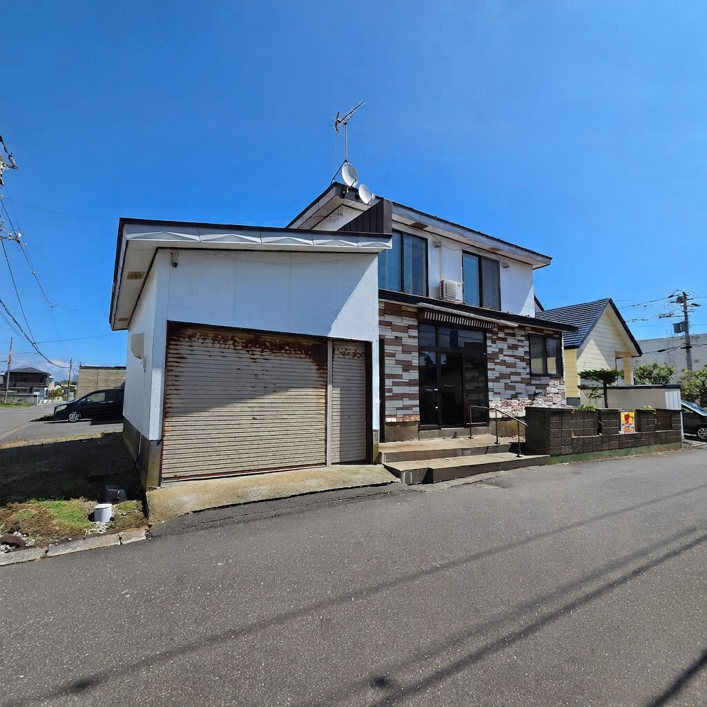 登別市若草町4丁目10-1　中古住宅の前面道路含む現地写真