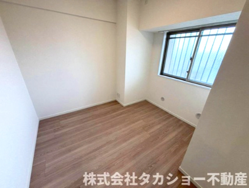 サンクレイドル千葉登戸スカイレジデンスの洋室|個人の部屋や寝室として使える洋室です